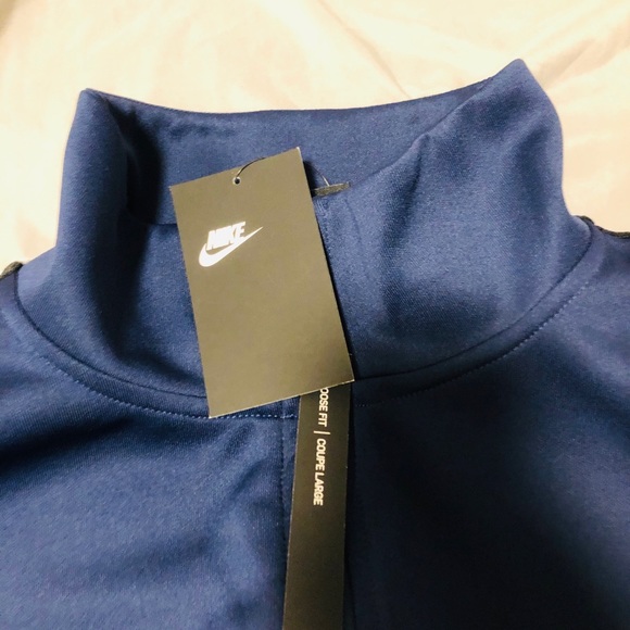 Nike sweater - Picture 3 of 5